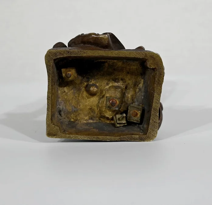 BRONZESTATUETTE von C. ANFRIE