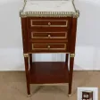 Petit Meuble de Milieu en Acajou massif et Marbre, style Louis XVI – 1900