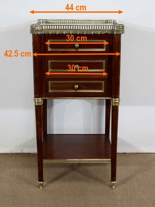 TISCH MIT ZWEI EBENEN IM LOUIS XVI-STIL