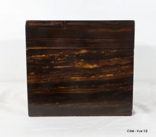 Coffret à toilette en Bois de Serpent signé « John Bagshaw & Sons », Angleterre - 2ème partie XIXe