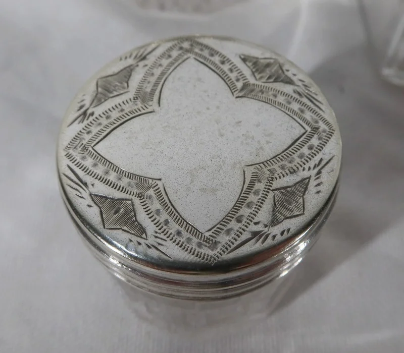 VICTORIAN VANITY BOX