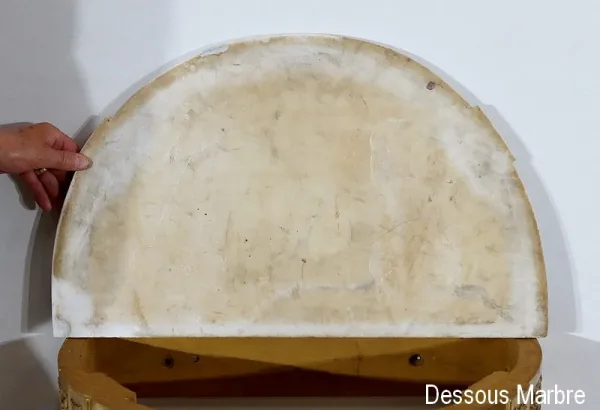 Console d’appui Demi-lune en Marbre et Bois doré, Louis XVI – Milieu XIXe