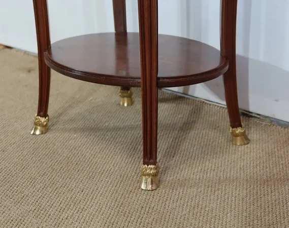 Petite Table de Salon en Acajou massif, goût Louis XVI – Début XXe