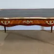 Bureau d’Apparat en Bois de Rose et Bois de Violette, style Louis XV – 2ème moitié XIXe