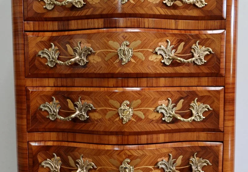 LOUIS XV STYLE CHEST OF DRAWERS