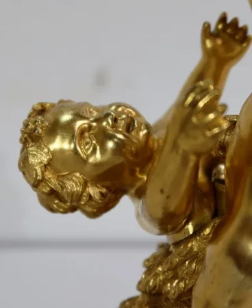 VERGOLDETE BRONZE-GRUPPE