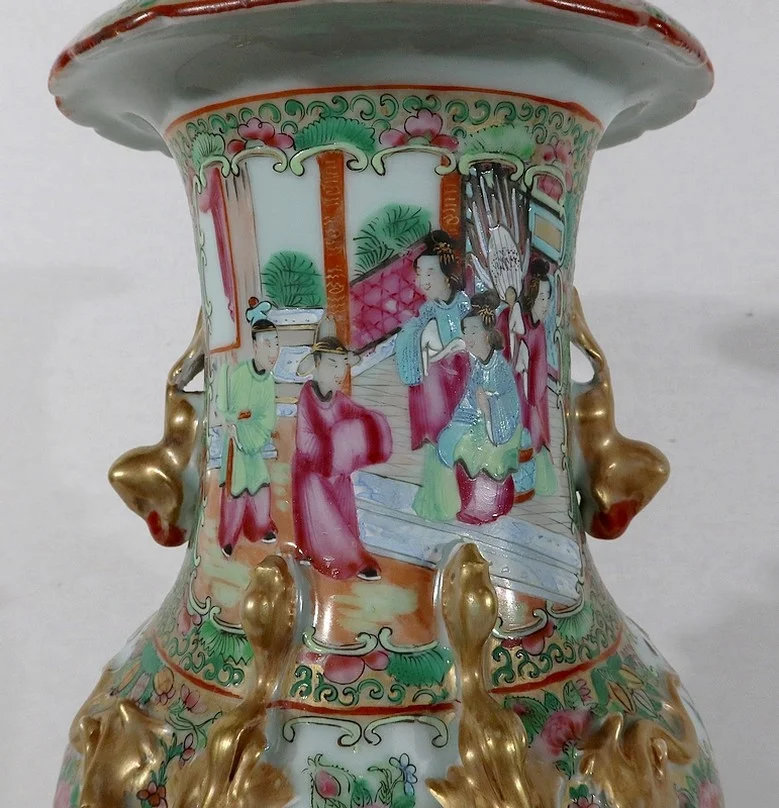 カントン磁器の花瓶