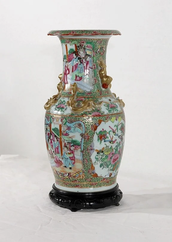 カントン磁器の花瓶