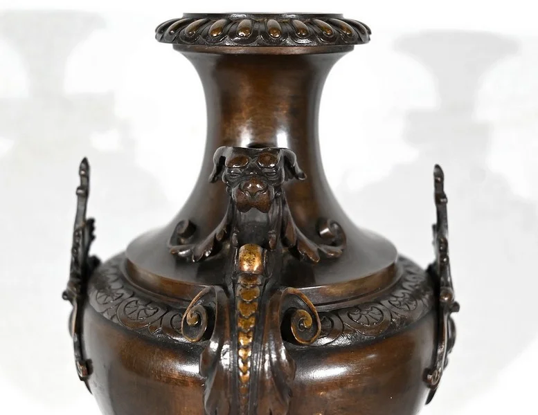 MANTLE GARNITURE