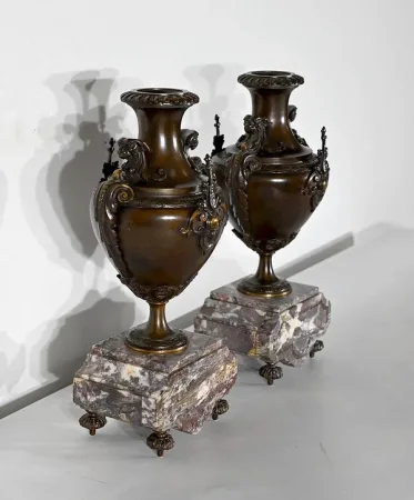 Garniture de Cheminée en Marbre et Bronze – Fin XIXe