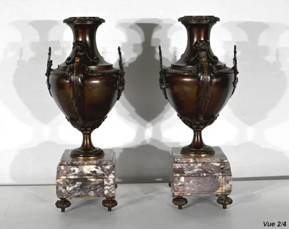 Garniture de Cheminée en Marbre et Bronze – Fin XIXe