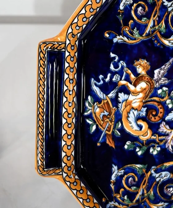 Plateau et Vases en Faïence de Gien, style Renaissance – Début XXe