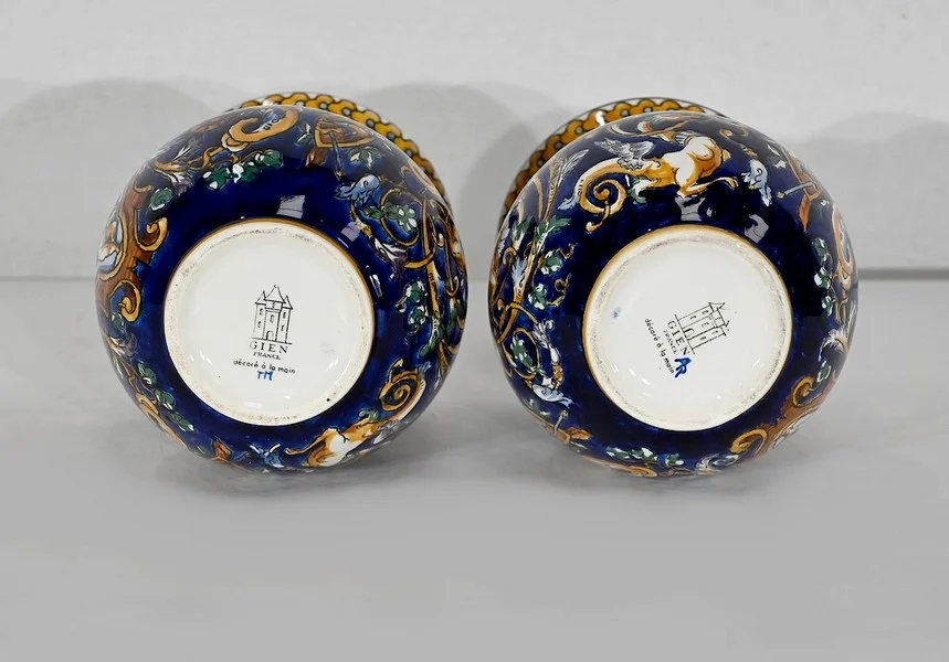 Plateau et Vases en Faïence de Gien, style Renaissance – Début XXe