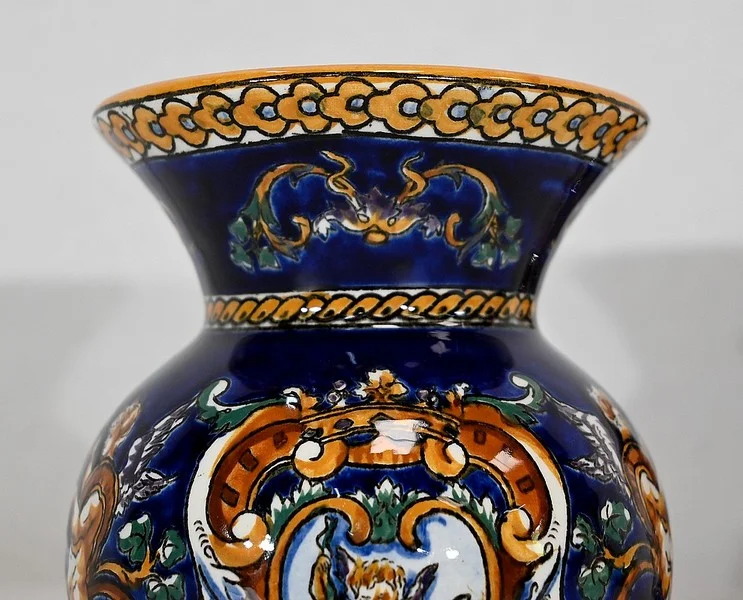 Plateau et Vases en Faïence de Gien, style Renaissance – Début XXe