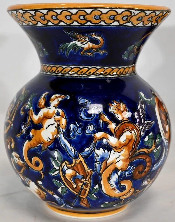 Plateau et Vases en Faïence de Gien, style Renaissance – Début XXe