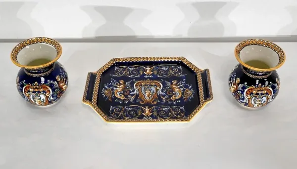 Plateau et Vases en Faïence de Gien, style Renaissance – Début XXe