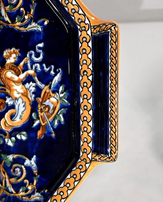 Plateau et Vases en Faïence de Gien, style Renaissance – Début XXe