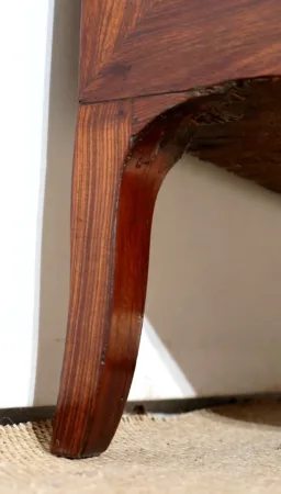 Commode en Bois de Violette, époque Louis XV – XVIIIe
