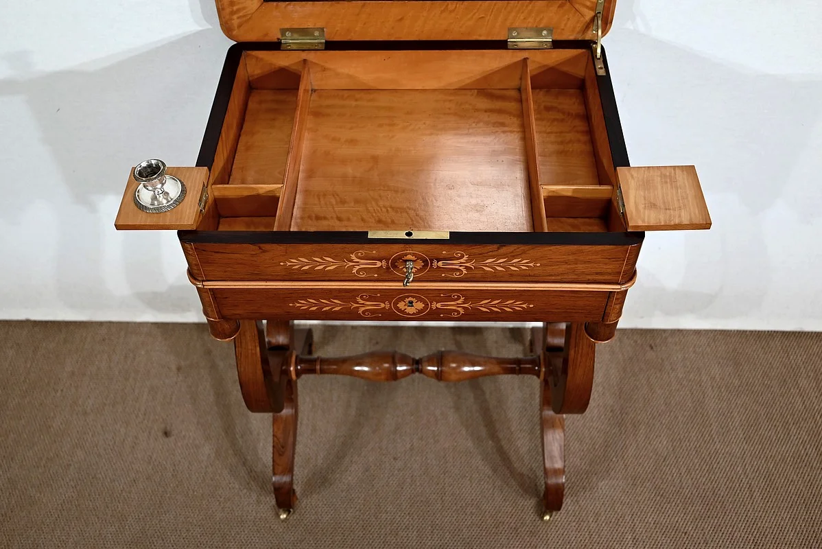 Petite Coiffeuse Ecritoire en Palissandre de Rio, époque Charles X – Début XIXe