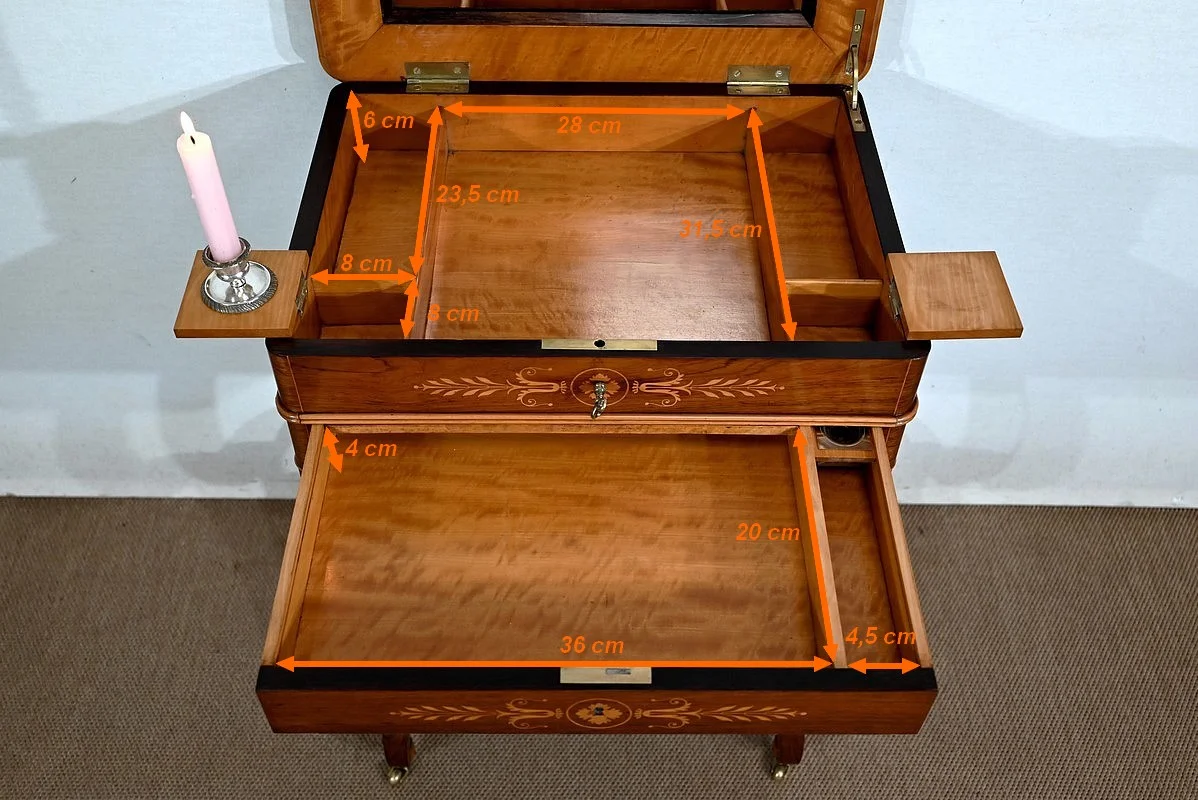 Petite Coiffeuse Ecritoire en Palissandre de Rio, époque Charles X – Début XIXe