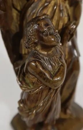 BRONZEFIGUR