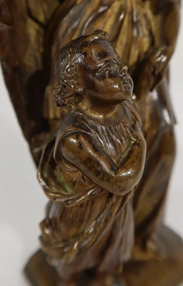 Bronze Patiné, « Enfant conduit par un Ange » – 1900