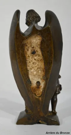BRONZEFIGUR