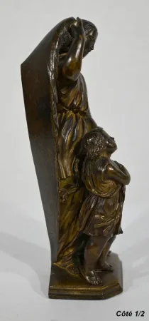 BRONZEFIGUR