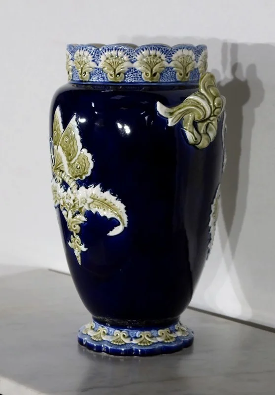 FAIENCE VASE
