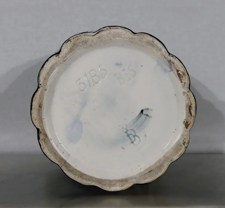 FAIENCE VASE