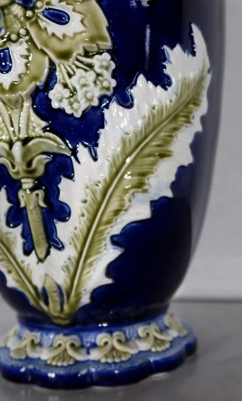 FAIENCE VASE