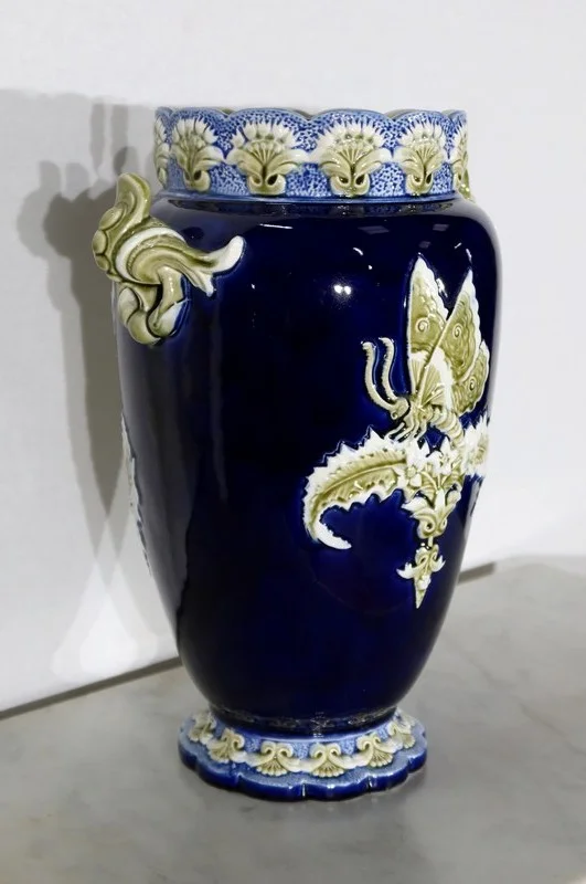 FAIENCE VASE