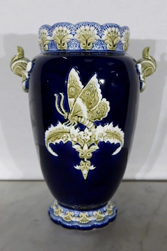 FAIENCE VASE