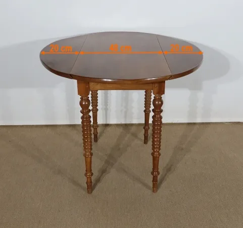 Petite Table d’appoint formant Console en Noyer massif – Fin XIXe