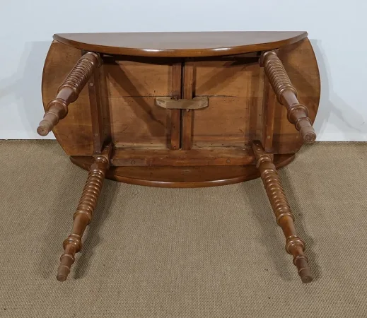 Petite Table d’appoint formant Console en Noyer massif – Fin XIXe