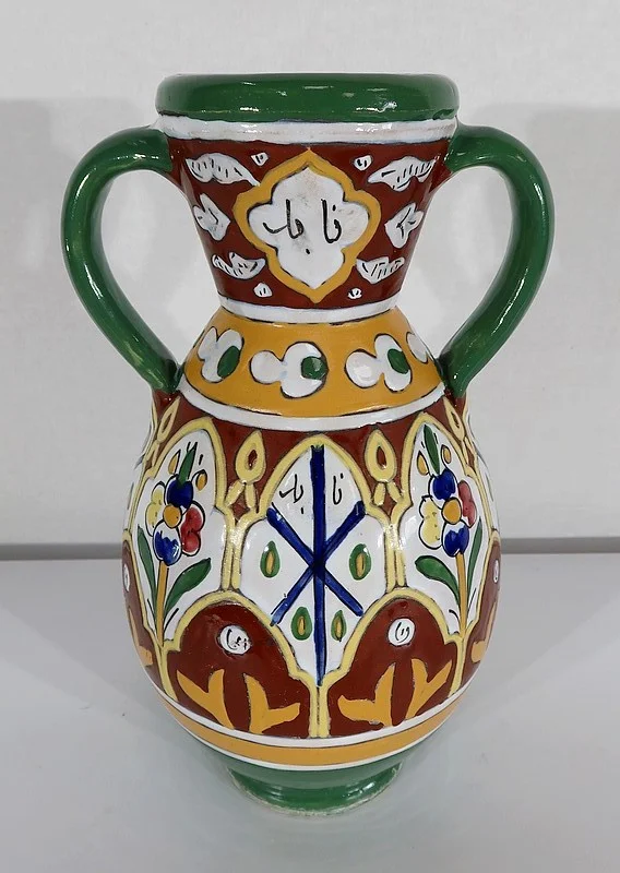 Vase Polychrome en Faïence émaillée, Nabeul – 1920