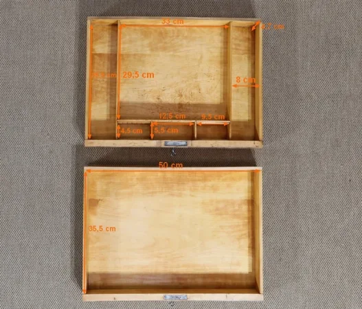 Petite Table de Salon en Noyer, époque Restauration – Début XIXe