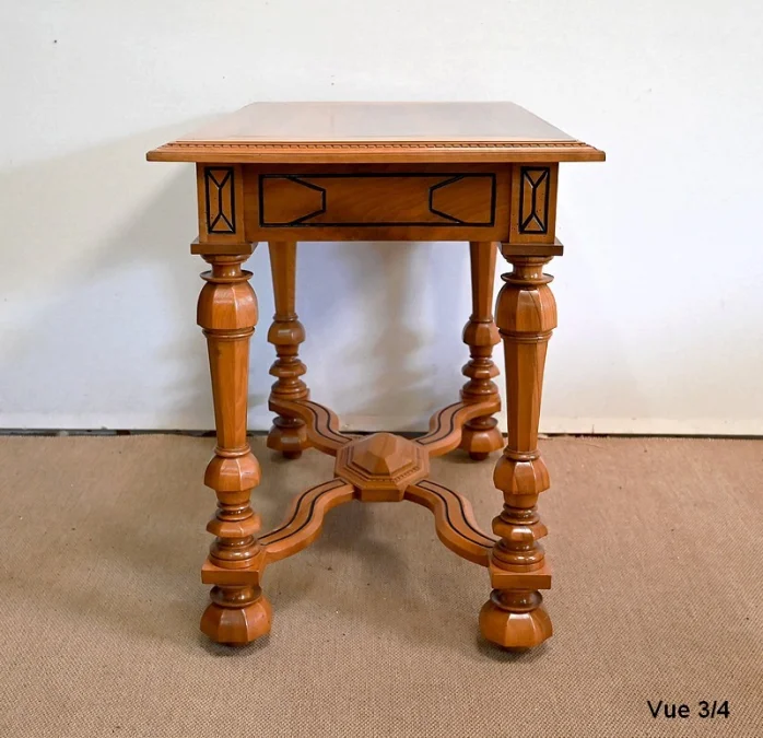 Table en Noyer massif, goût Louis XIV – Fin XIXe
