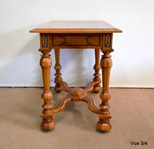 Table en Noyer massif, goût Louis XIV – Fin XIXe