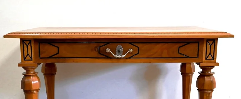 Table en Noyer massif, goût Louis XIV – Fin XIXe
