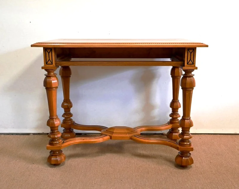 Table en Noyer massif, goût Louis XIV – Fin XIXe