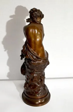 Important Bronze « Nu pudique », M. Moreau – Milieu XIXe