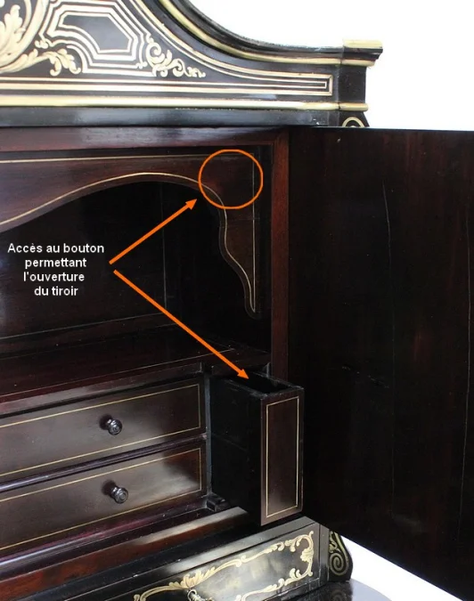 NAPOLEON III PERIOD CABINET