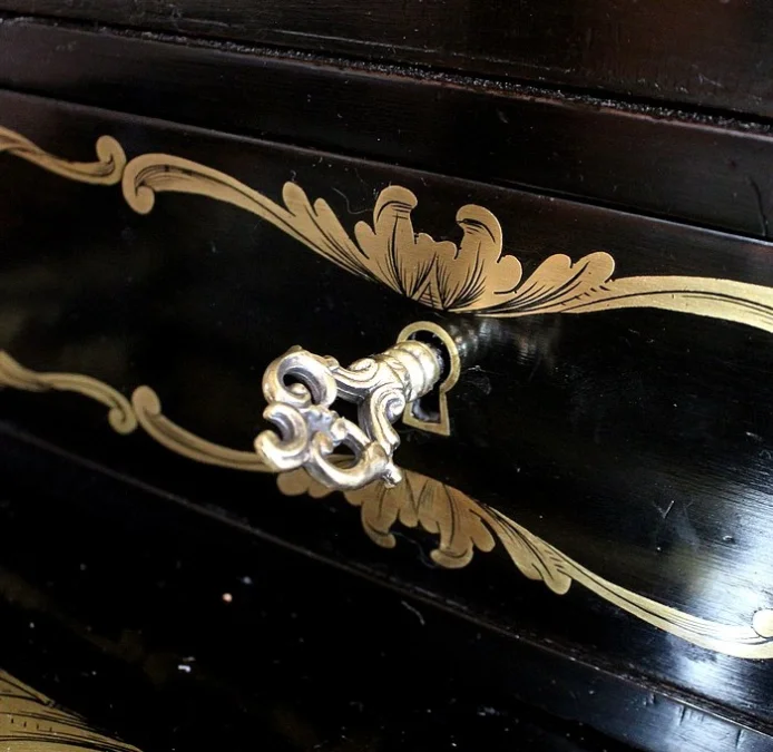 NAPOLEON III PERIOD CABINET