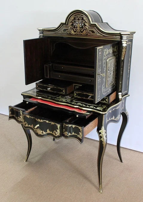 NAPOLEON III PERIOD CABINET