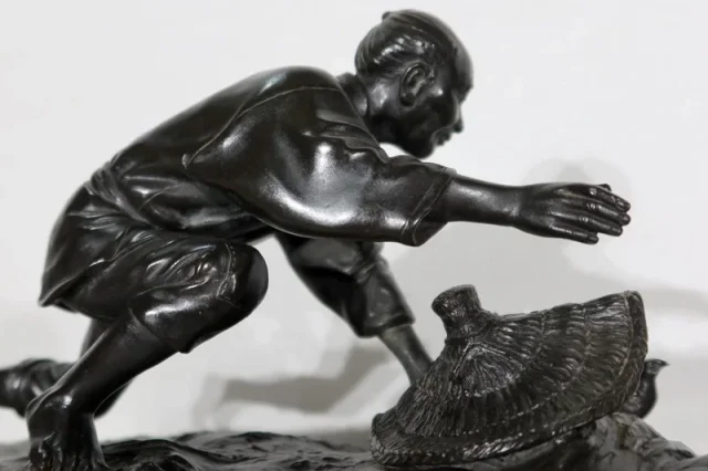 BRONZEFIGUR