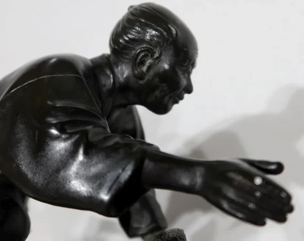 BRONZEFIGUR