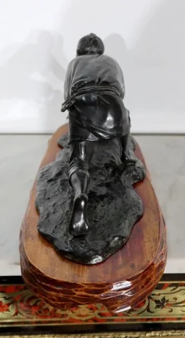 BRONZEFIGUR