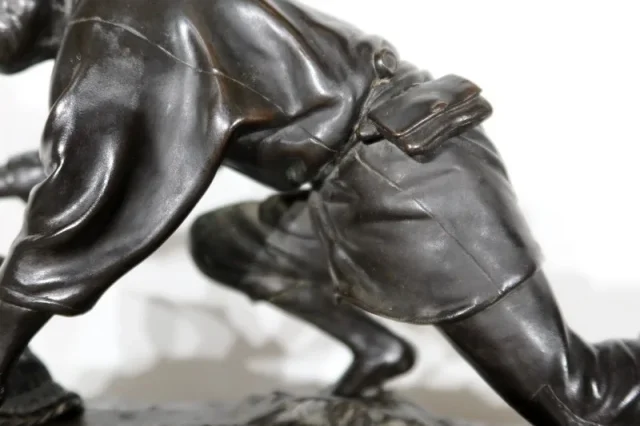 BRONZEFIGUR