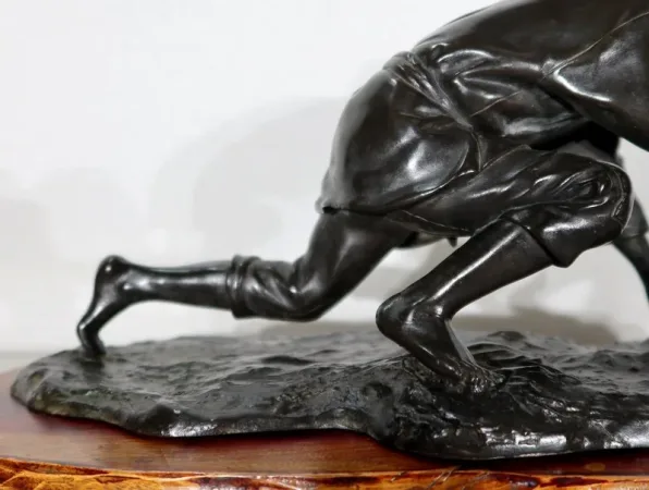 BRONZE FIGURE